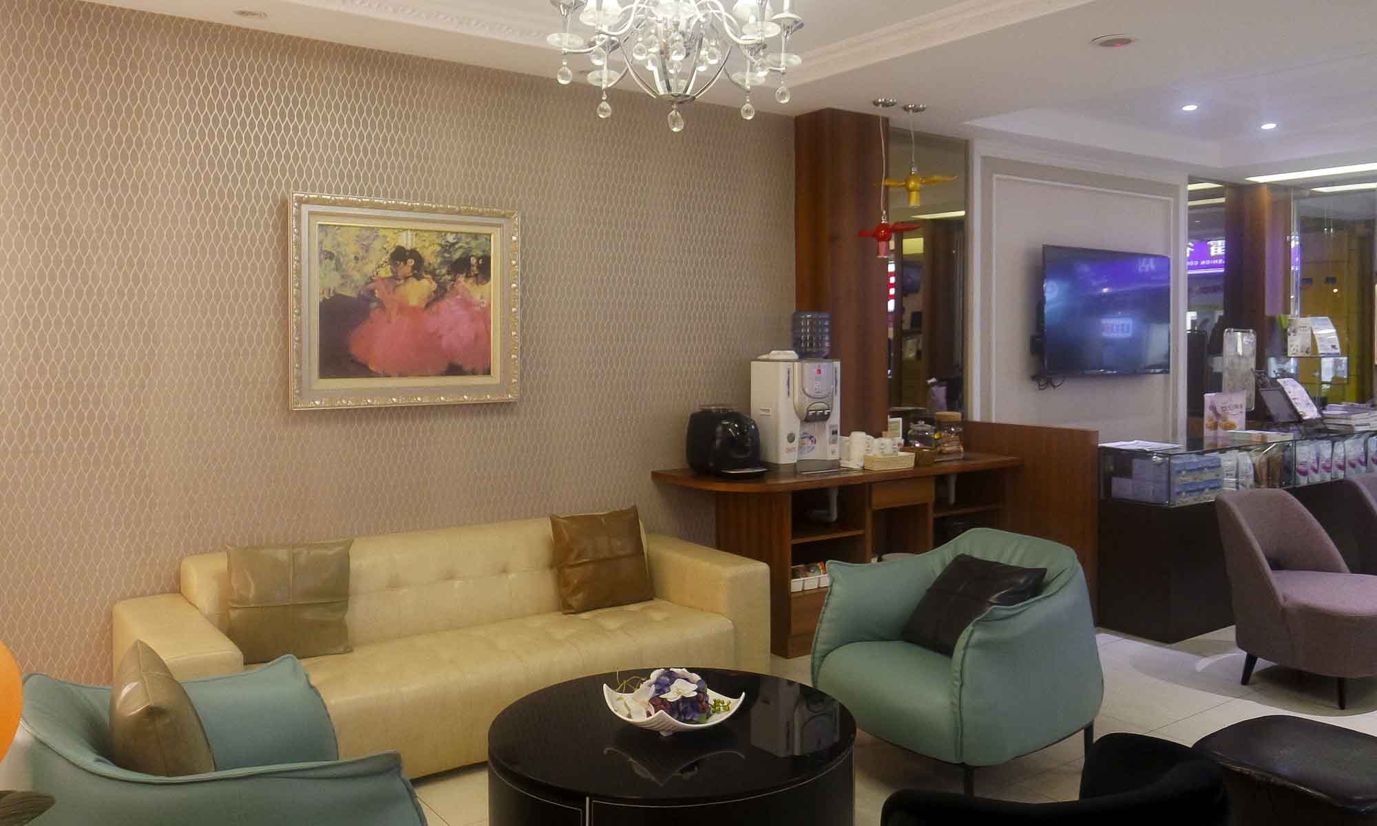 Taitung Z Hotel lobby