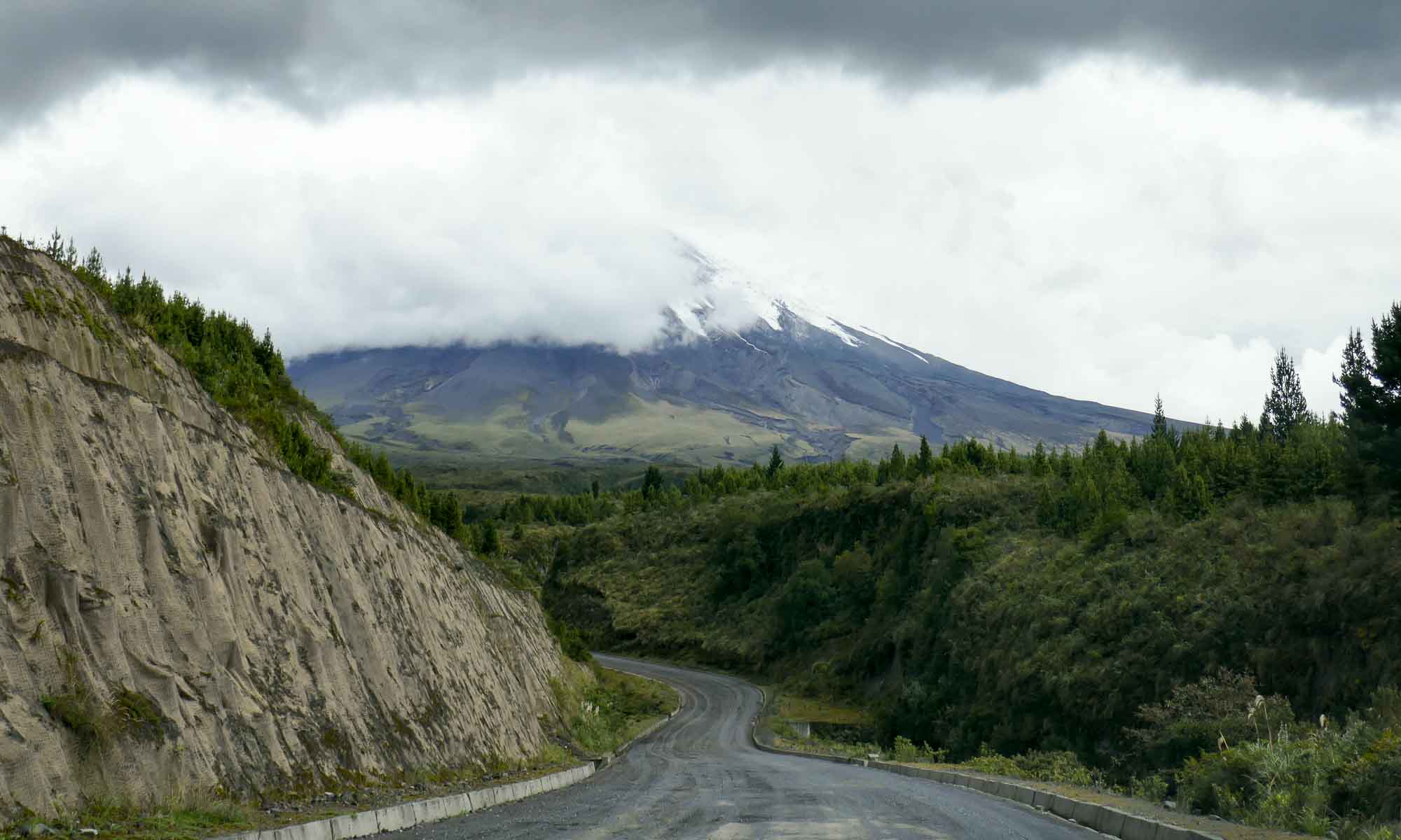 The dirt road to Cotopaxi Volcano